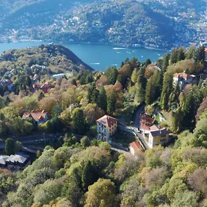 Couette-café Mirandola, Brunate